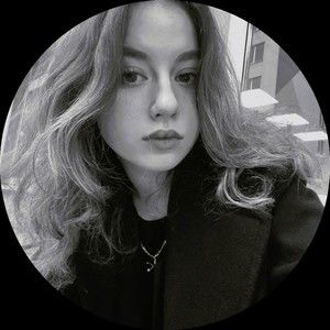 Meet your Posher, Alexandra